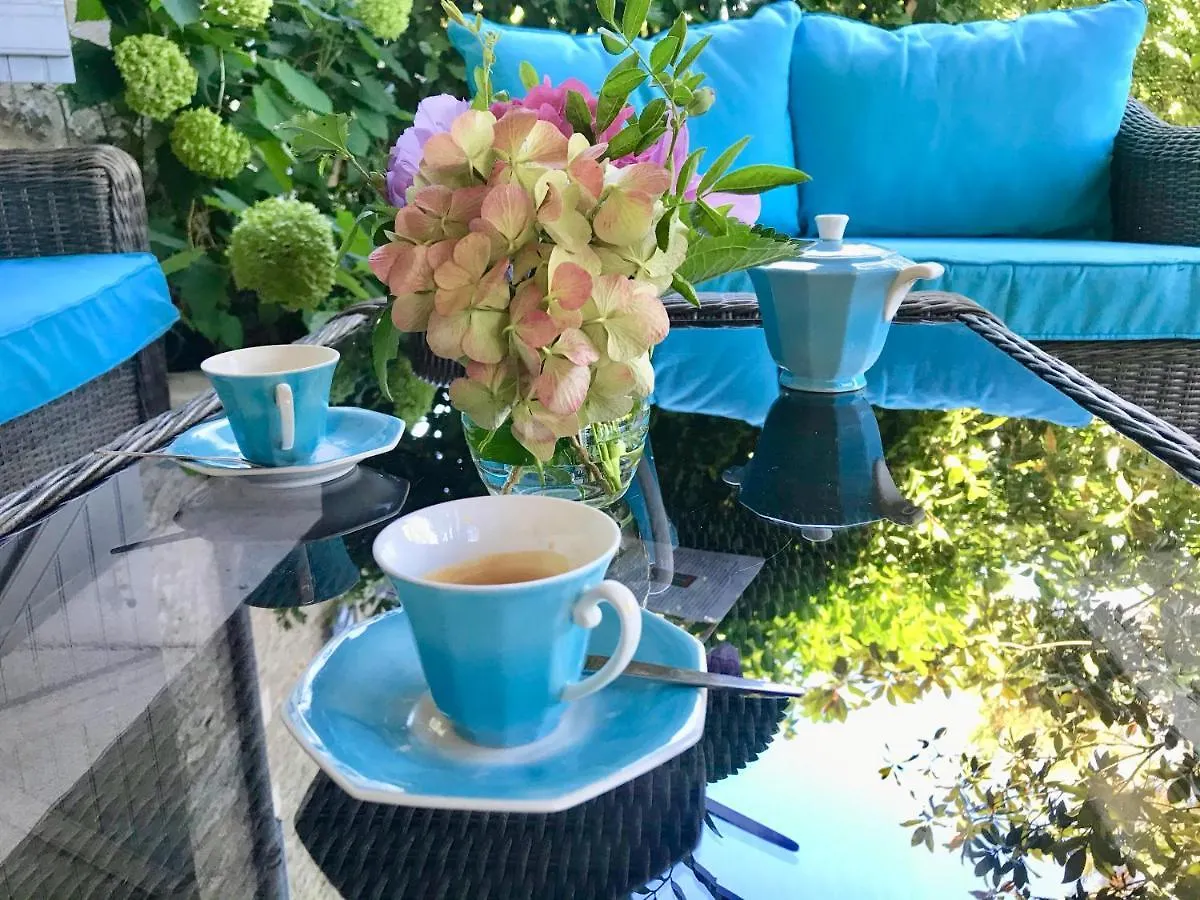 Le Relais Des Anges Bed & Breakfast Mercues
