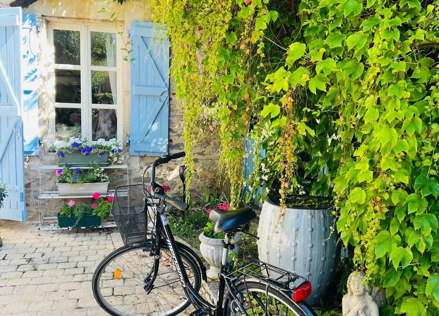 Le Relais Des Anges Bed & Breakfast Mercues 0*,