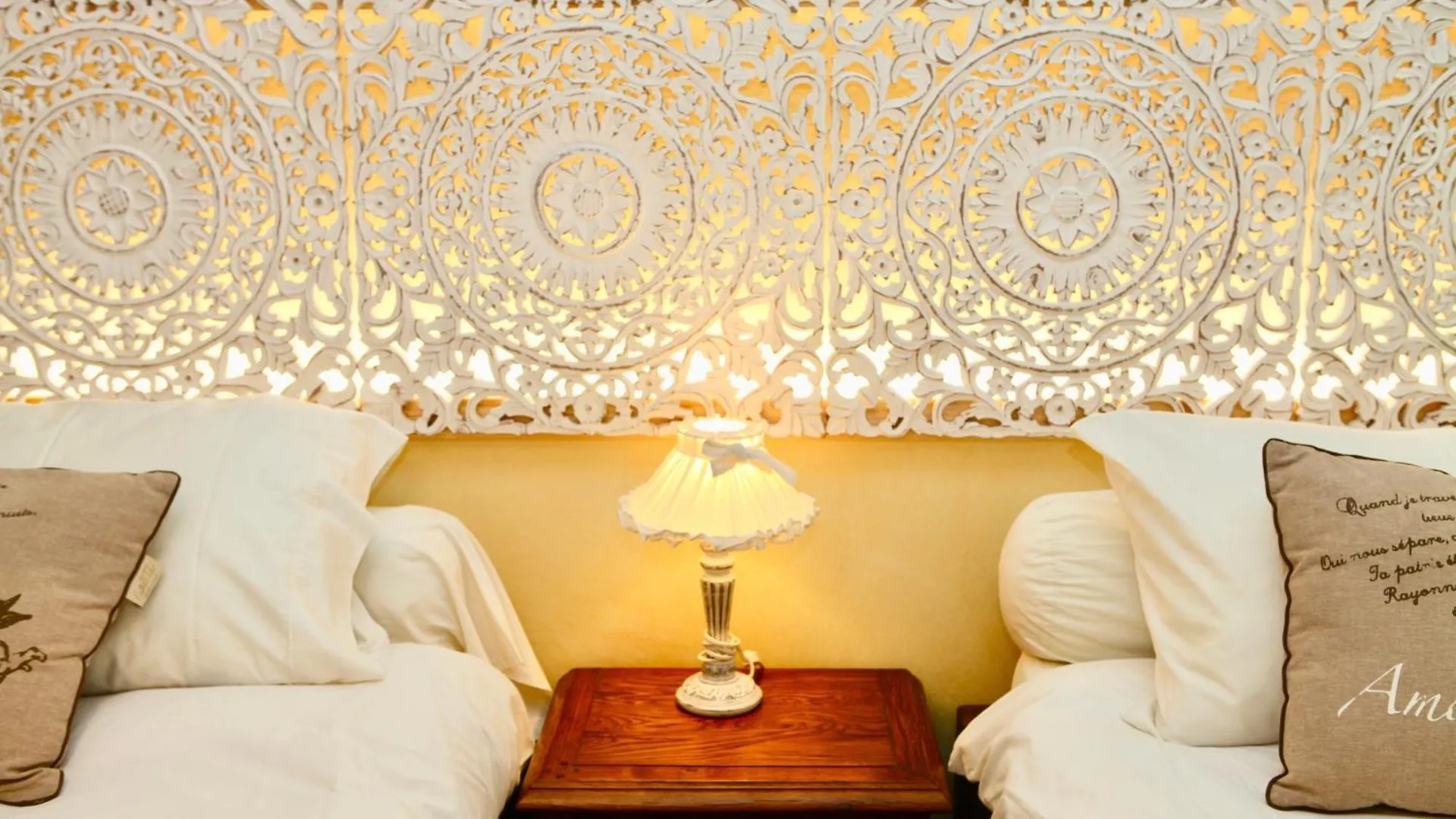 Le Relais Des Anges Bed & Breakfast Mercues France