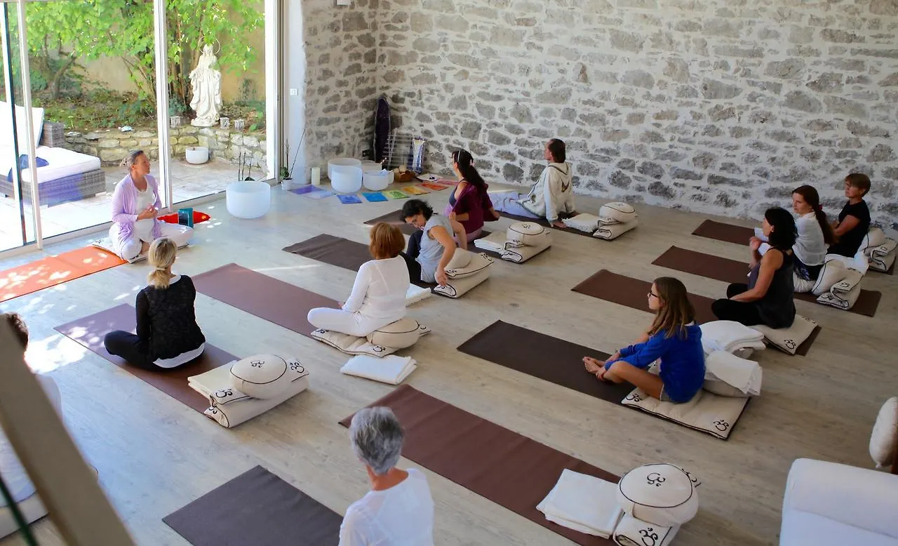 Le Relais Des Anges Bed & Breakfast Mercues